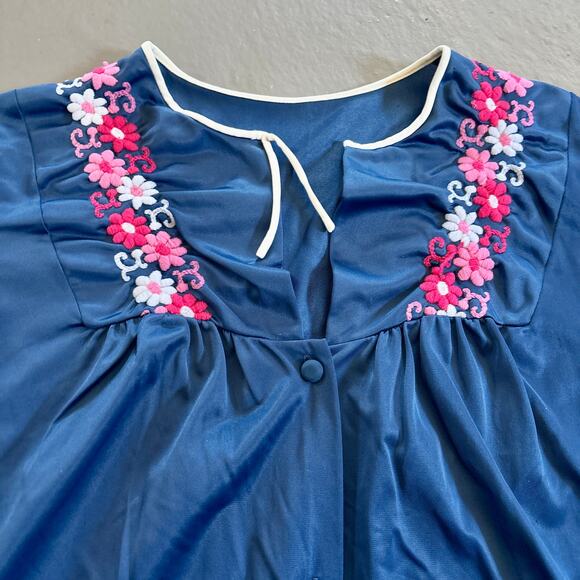 Vintage Navy Blue Embroidered Silky Night Gown with Cap Sleeves M/L - Picture 2 of 5